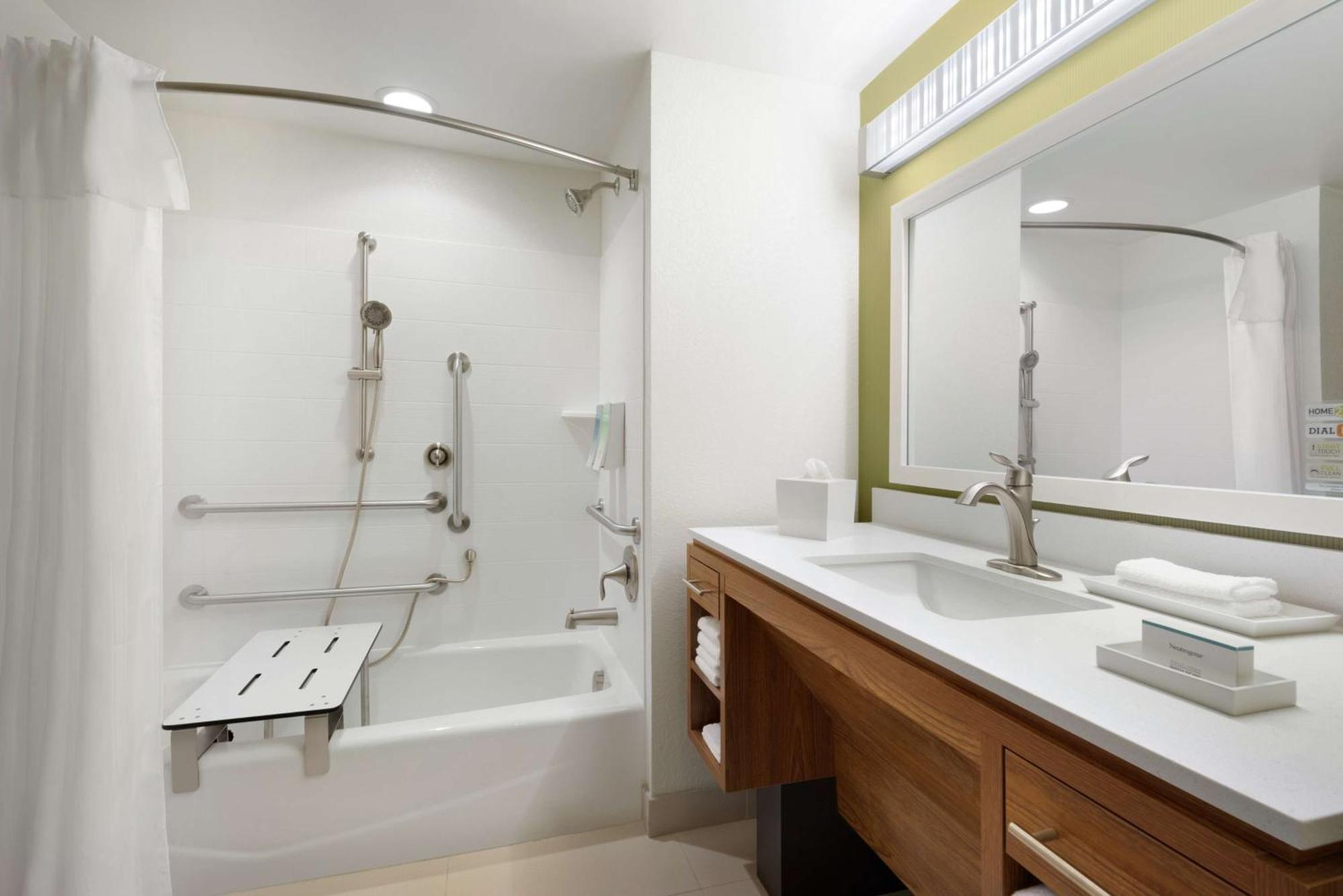 Home2 Suites By Hilton Middleburg Heights Cleveland Bagian luar foto